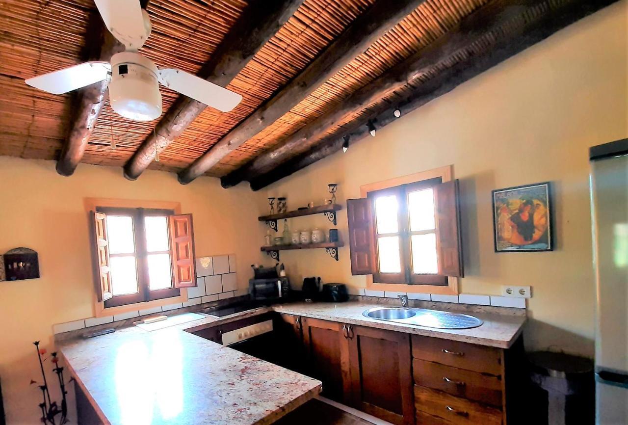 Country house Cortijo Montes With Private Pool *