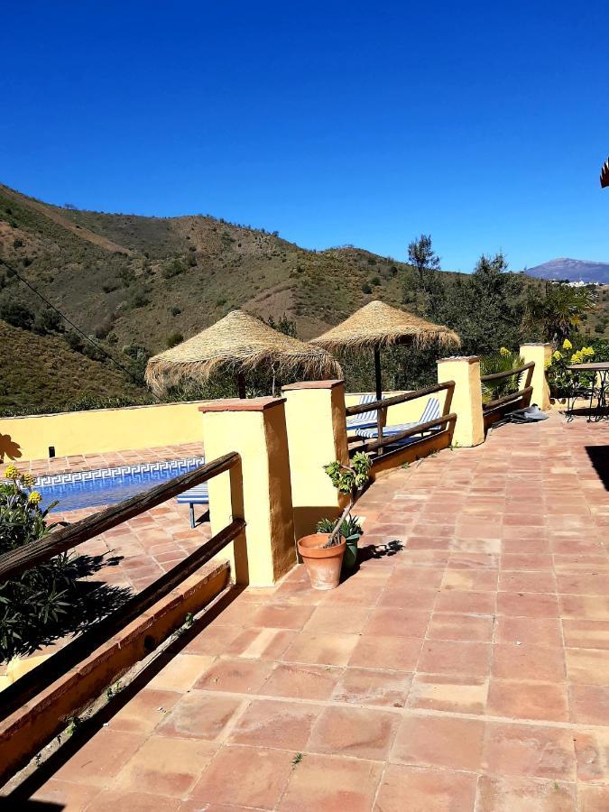 Cortijo Montes With Private Pool Vinuela
